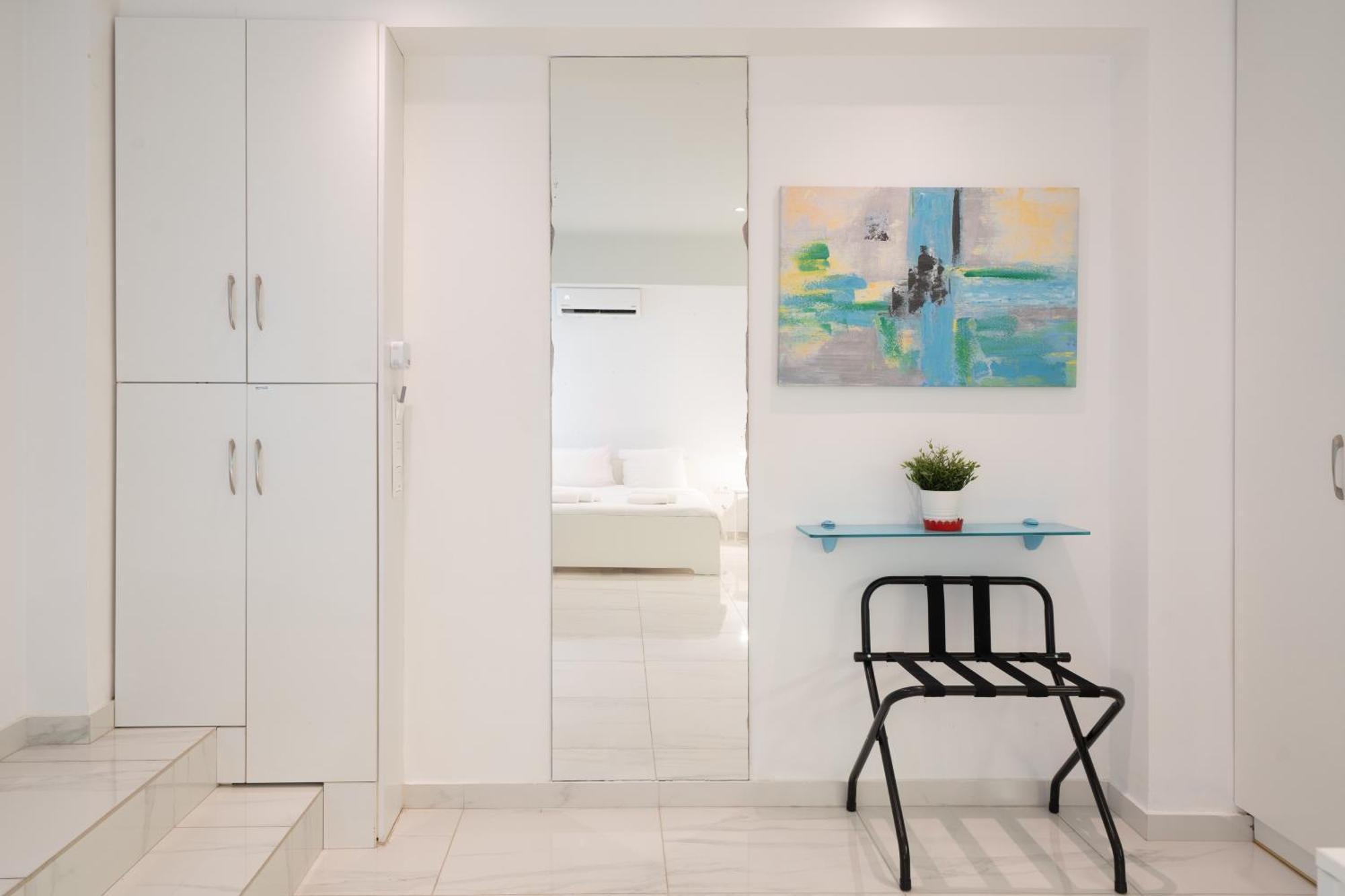 Cute And Convenient Studio In Athens Center Экстерьер фото