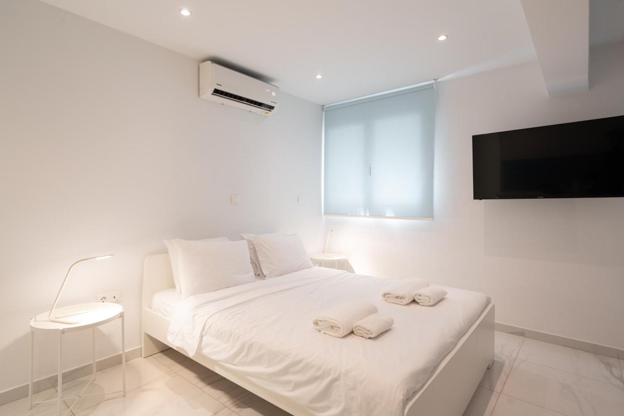 Cute And Convenient Studio In Athens Center Экстерьер фото